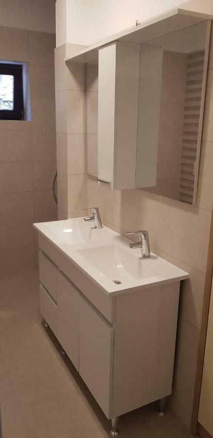 Premium Apartments Joy Primosten Exterior photo