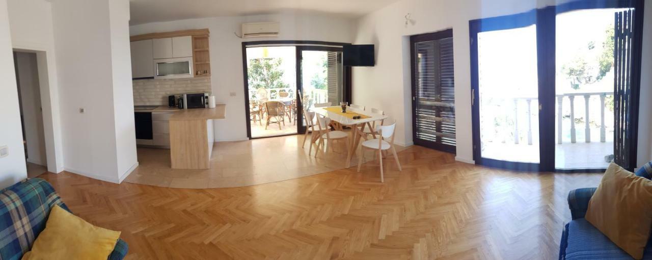 Premium Apartments Joy Primosten Exterior photo